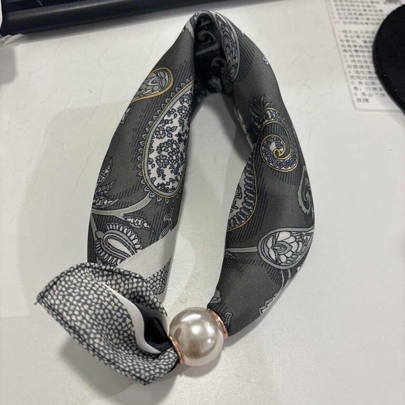 🤍 Collier foulard en perles avec fermoir magnétique - Un style instantané en quelques secondes ! ✨📦