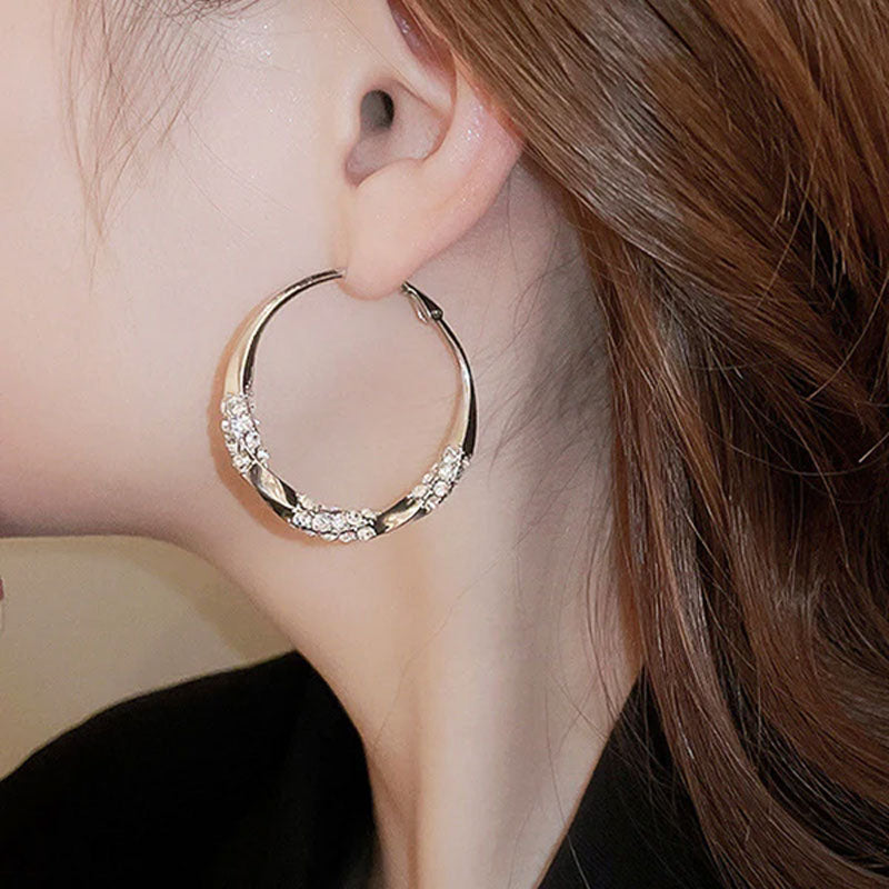 🌸Round earrings with zirconia✨