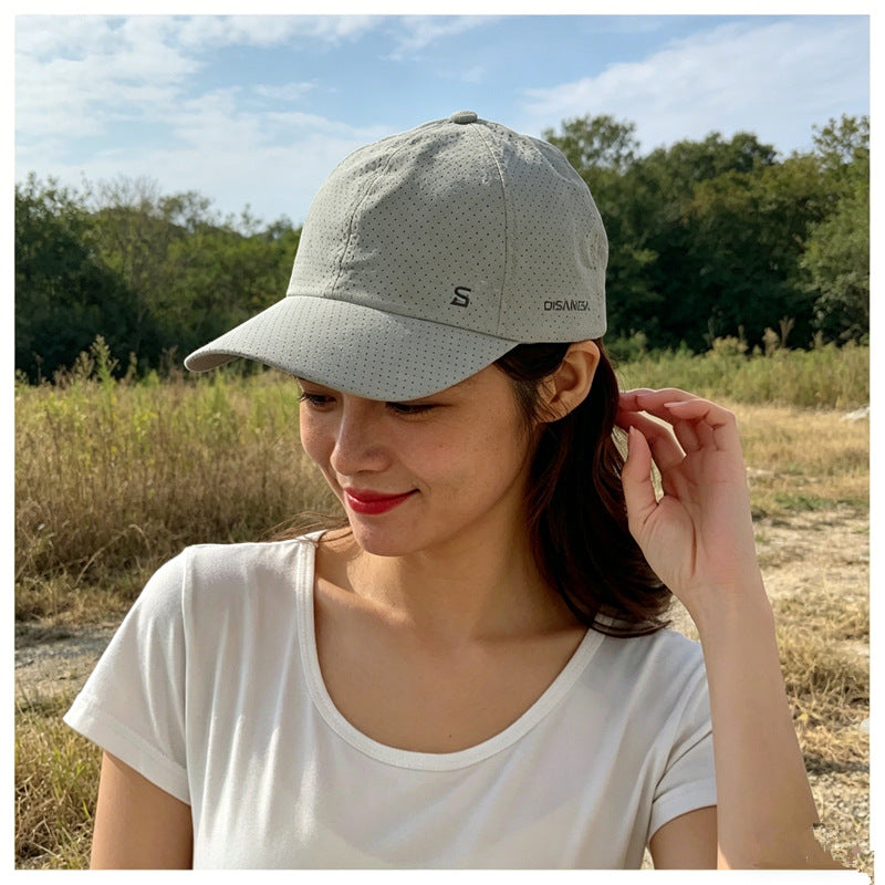 🏃‍♂️💨 Casquette Blackout Airflow : Respirabilité maximale et style entièrement noir pour vos entraînements !