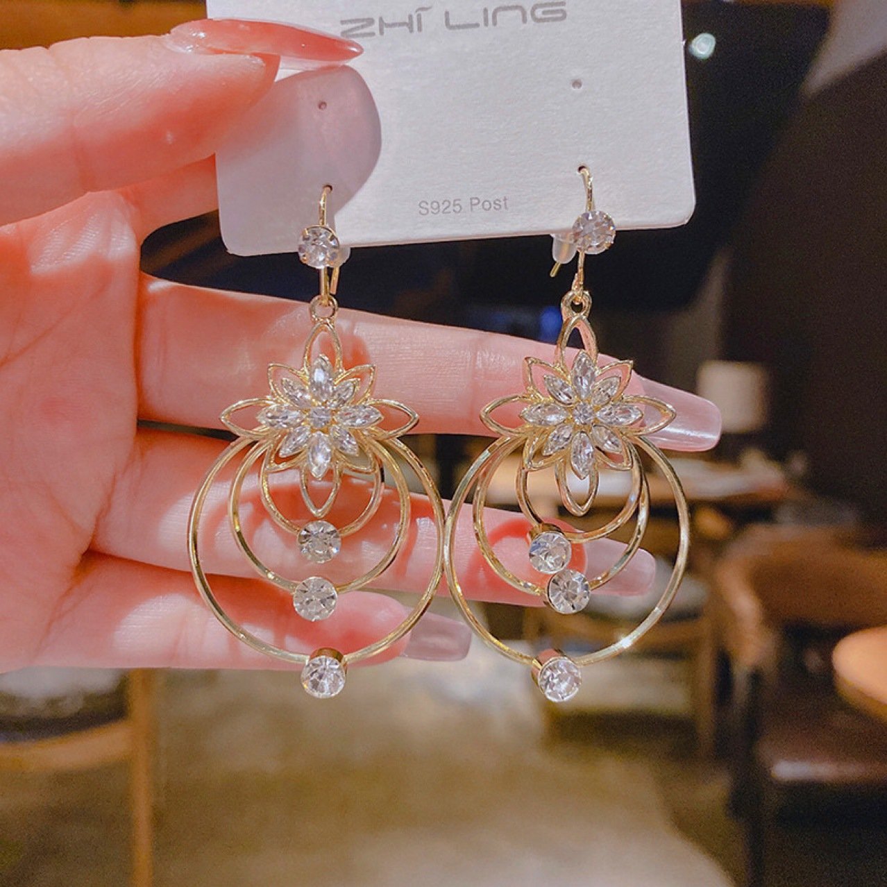 💎Boucles d'oreilles géométriques à plusieurs couches en forme de cercle et de fleur